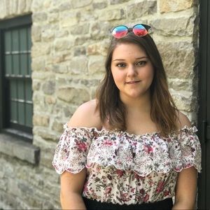 Meet your Posher, Catherine